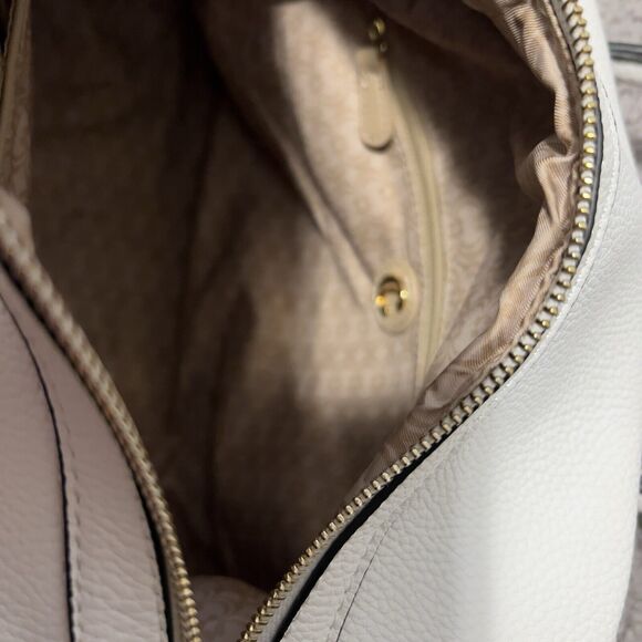 Charming Charlie White Faux Leather Satchel Purse Black Piping NWOT - Picture 7 of 9